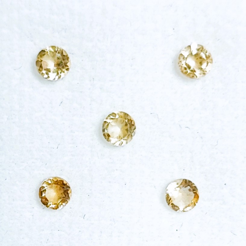 LOT DE 5 CITRINES RONDES 3 MM